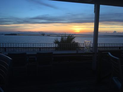 ウミカジテラス