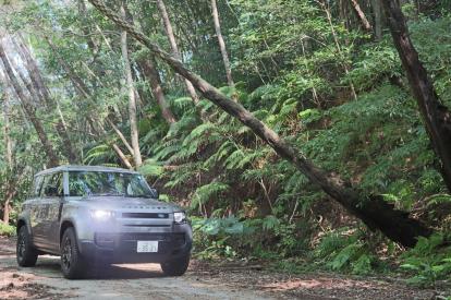 【与那覇岳】ディフェンダー　※レンタル終了車