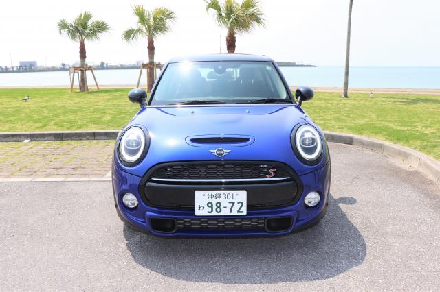 カラ―はホワイト等もございます!