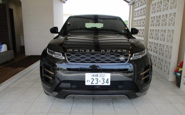 車体はフジホワイトとナルヴィックブラックの2色を取り扱っています