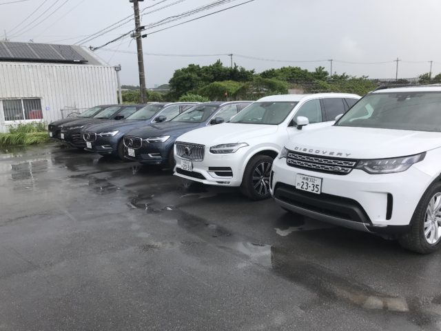 輸入車ＳＵＶ　整列