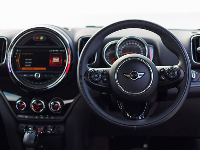 ETC・カーナビを全車装備。すべて禁煙車。